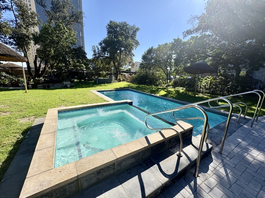 1 Bedroom Property for Sale in Townsend Estate Western Cape